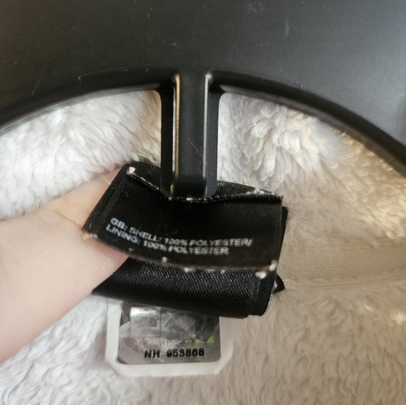 The North Face Women's Osito Jacket: GLACIER WHITE: GOOD CONDITION: SIZE M - Picture 6 of 8